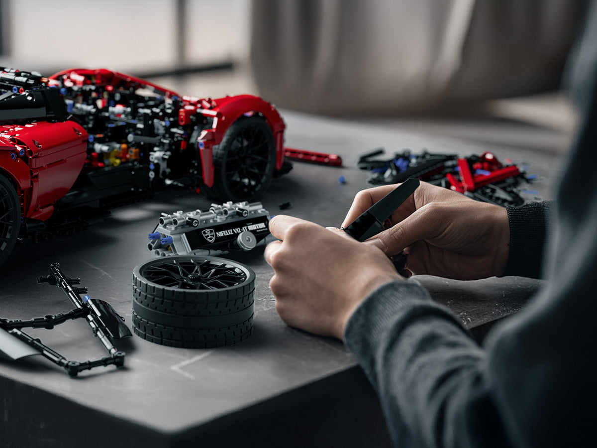 Nifeliz NF10293 ASIL Sports Car Building Set | 4099 PCS