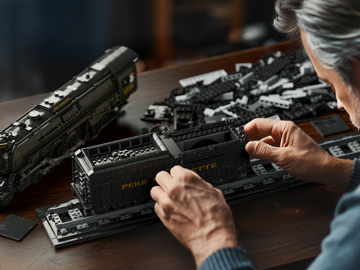 Nifeliz NF10323 Pere Marquette Train Building Set | 1587 PCS