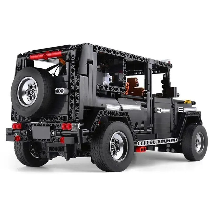 Mould King 13068 4x4 G65 Wagon Car Building Toy Set | 1722 PCS