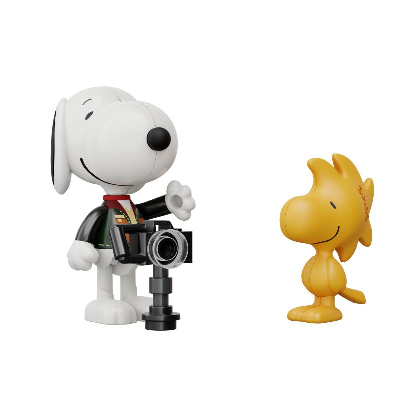 Pantasy 86915 Snoopy Camera Building Toy Set |257 PCS – Brickmania