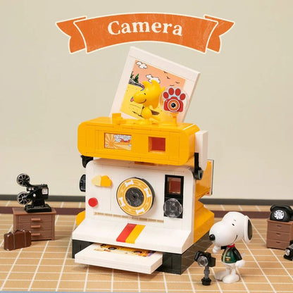 Pantasy 86915 Snoopy Camera Building Toy Set | 257 PCS