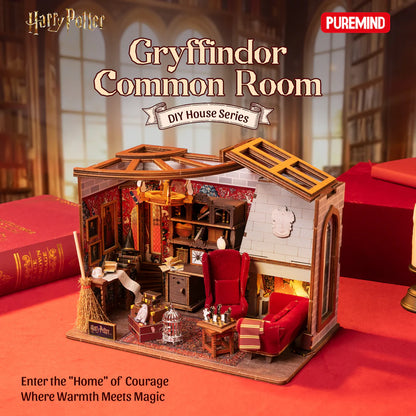 PUREMIND 1621 Harry Potter Gryffindor Common Room Building Toy Set | 310 PCS