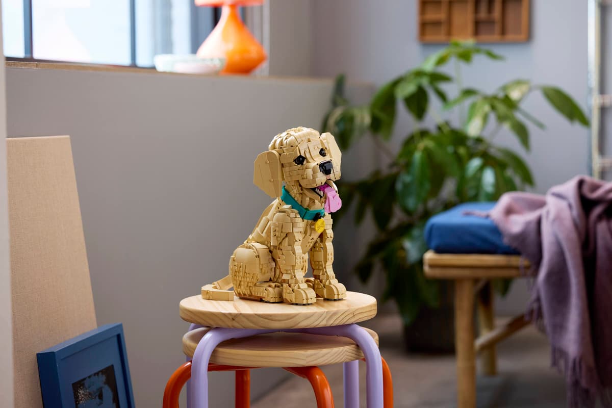 LEGO 11384 Icons Golden Retriever Puppy | 2102 PCS