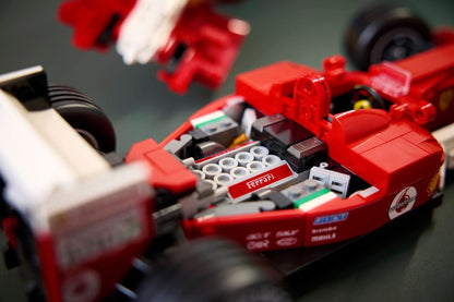 LEGO 11375 Icons Ferrari F2004 & Michael Schumacher | 735 PCS