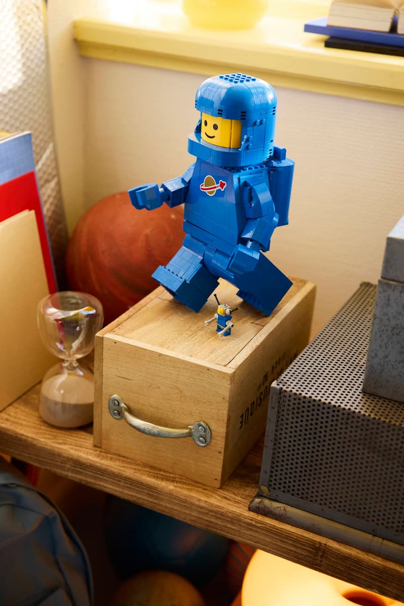 LEGO 40921 Up-Scaled Blue Astronaut Minifigure | 793 PCS