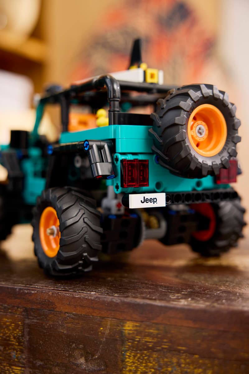 LEGO 42227 Technic Jeep® Wrangler Rubicon SUV | 723 PCS