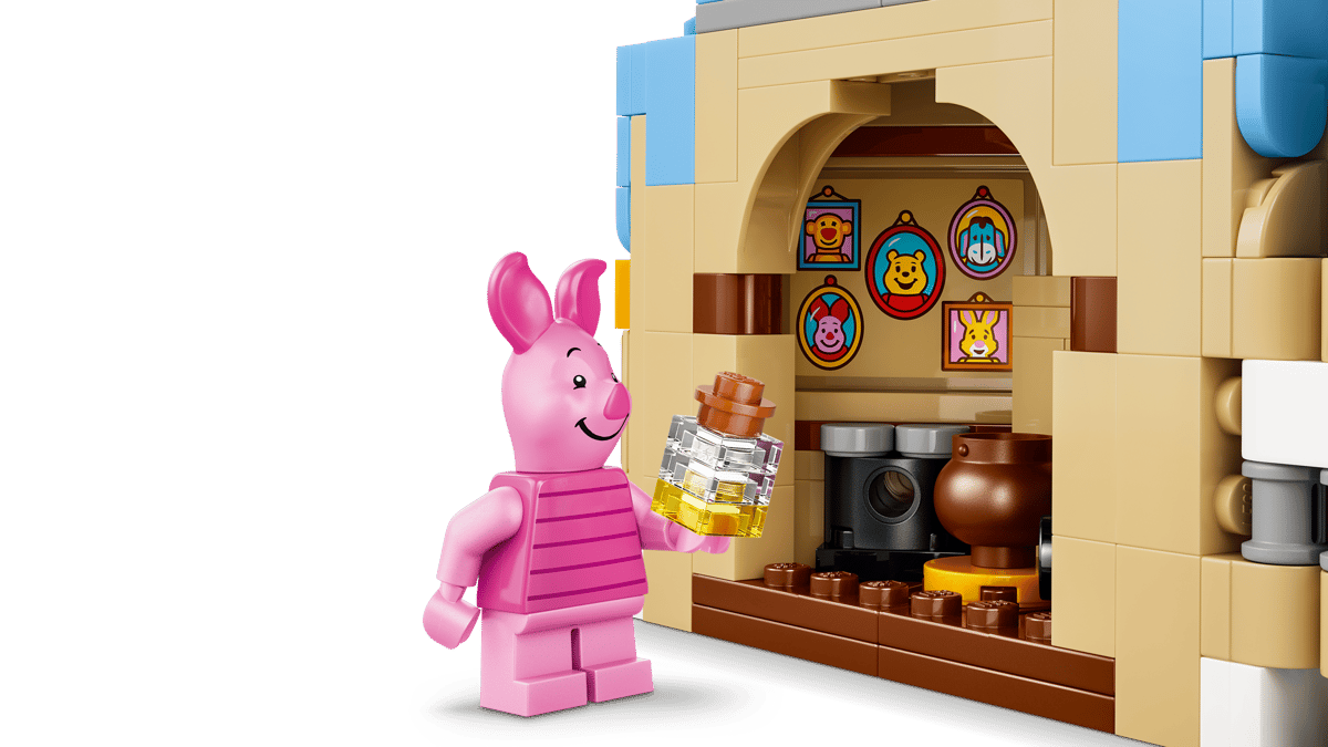LEGO 43305 Disney Piglet's Birthday Fun | 544 PCS