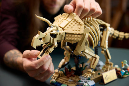 LEGO 77985 Jurassic World Dinosaur Fossils: Triceratops | 1154 PCS