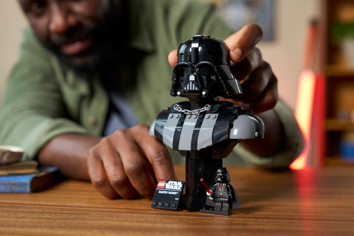 LEGO 75439 Star Wars Darth Vader™ Bust | 349 PCS