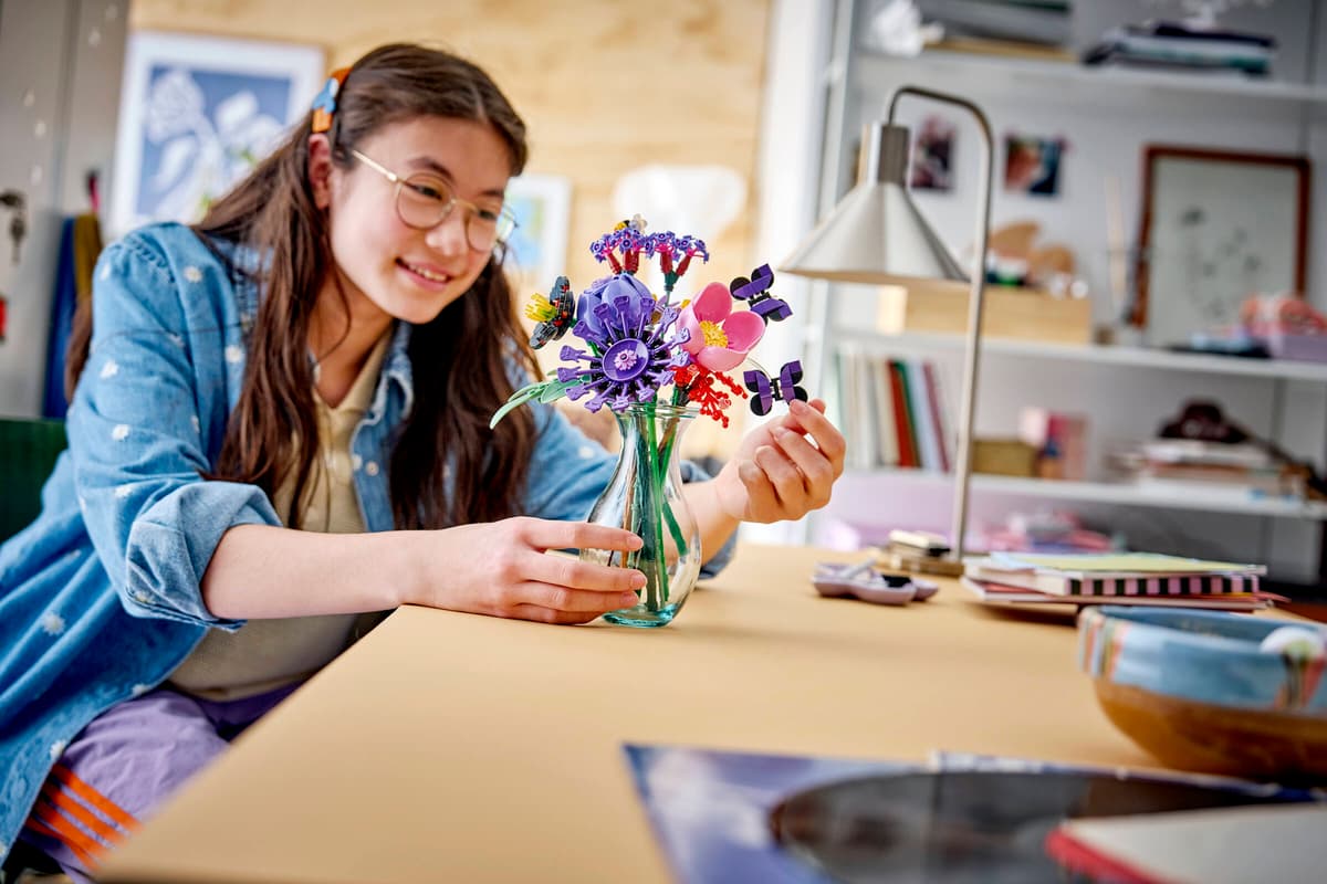 LEGO 11507 Editions Olivia Rodrigo's Flower Bouquet | 400 PCS