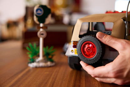 LEGO 77984 Jurassic World Jurassic Park Jeep® Wrangler | 1924 PCS