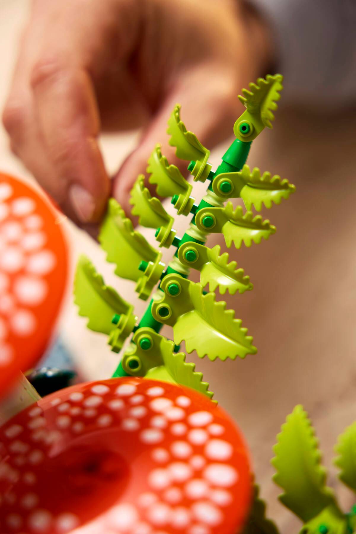 LEGO 11505 Botanicals Woodland Mushrooms | 806 PCS