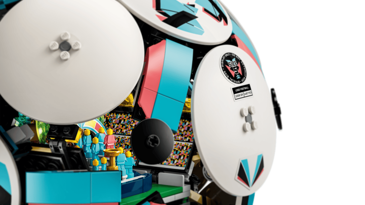 LEGO 43019 Editions Soccer Ball | 1498 PCS