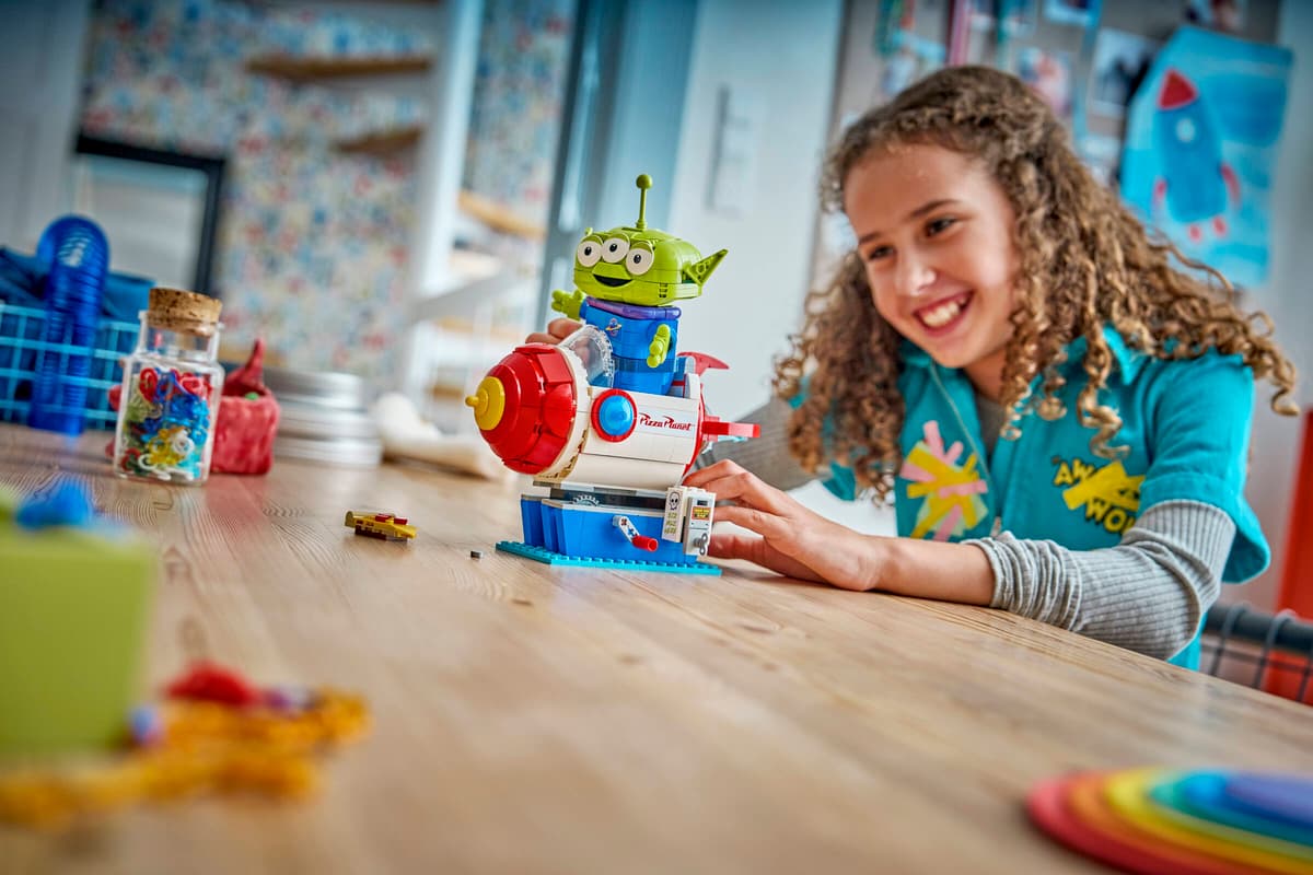 LEGO 43307 Disney Alien with Pizza Planet Rocket Ride | 714 PCS